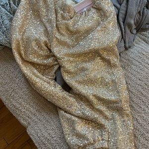NWT! Gold sequin joggers!!! Women’s medium